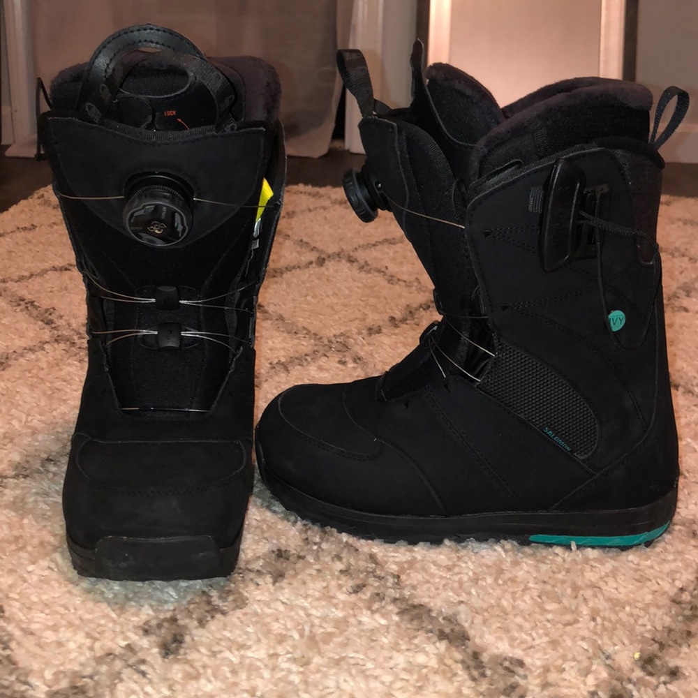 Salomon women’s snowboard boots with Boa